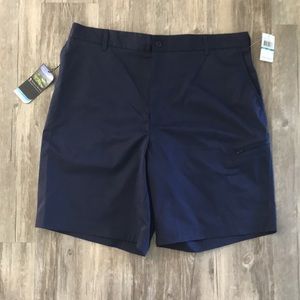 NWT Navy Pebble Beach Dry Luxe Performance Shorts Soze 38